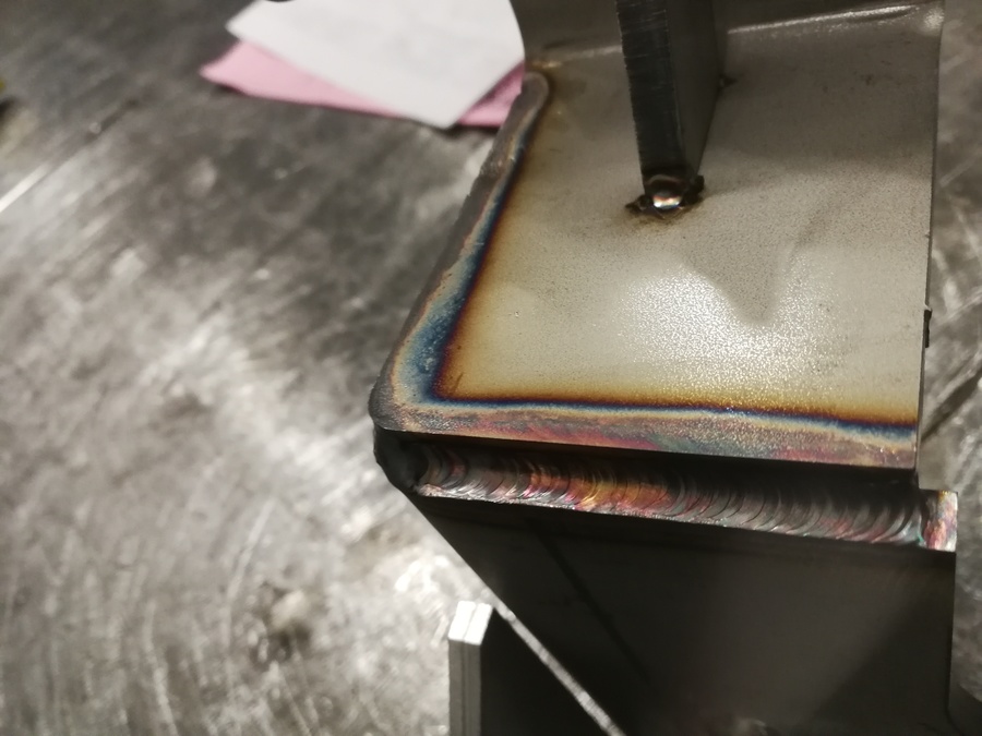 Belvedere Welding Gallery Photos - gallery-images/Coner joint stainless Tig.jpg